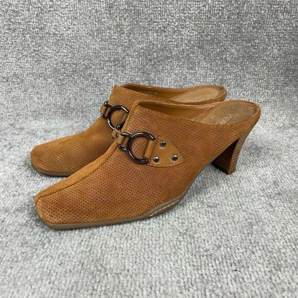 Aerosoles Women’s 8B Tan Suede Ankle Booties Slip on Closed Square Toe Buckle - Picture 1 of 7